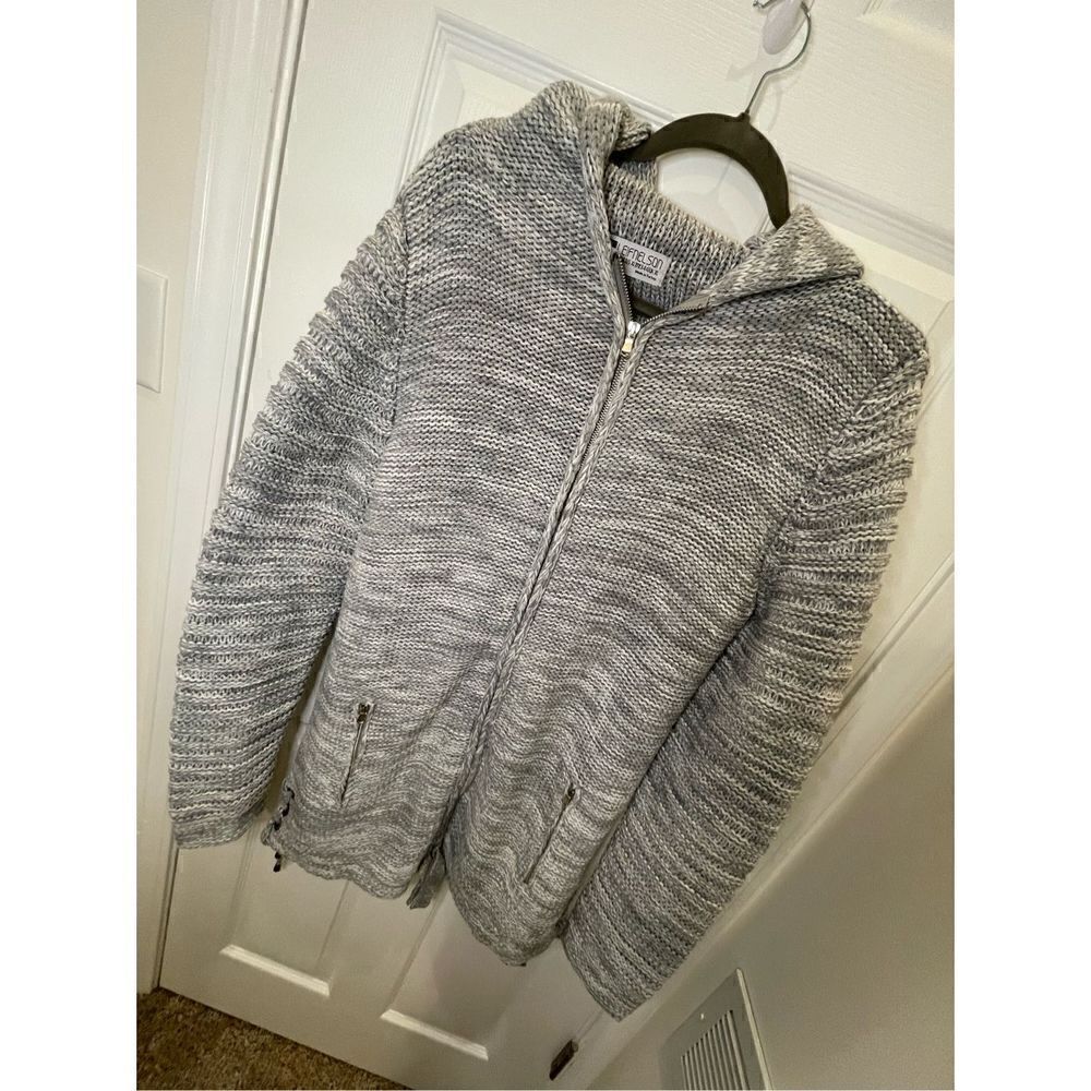 Leif Nelson Women’s XL grey zippered cardigan